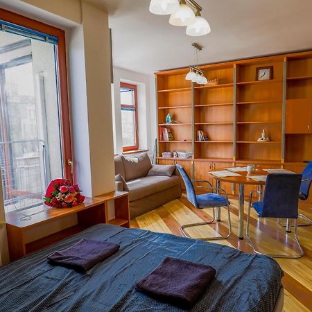 Roger Federer Apartmanja Balatonfured Ngoại thất bức ảnh